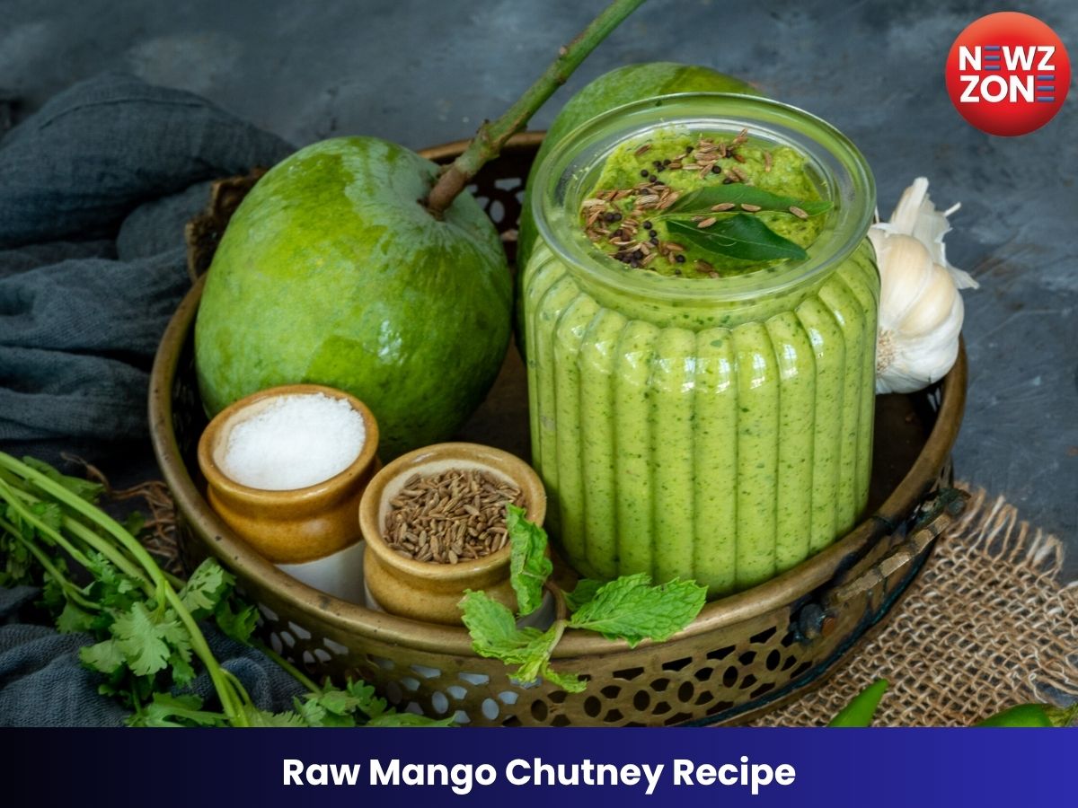 Raw Mango Chutney Recipe: गर्मी में खाने का स्वाद दोगुना कर देगी कच्चे आम की खट्टी-मीठी चटनी, मिनटों में ऐसे बनाएं